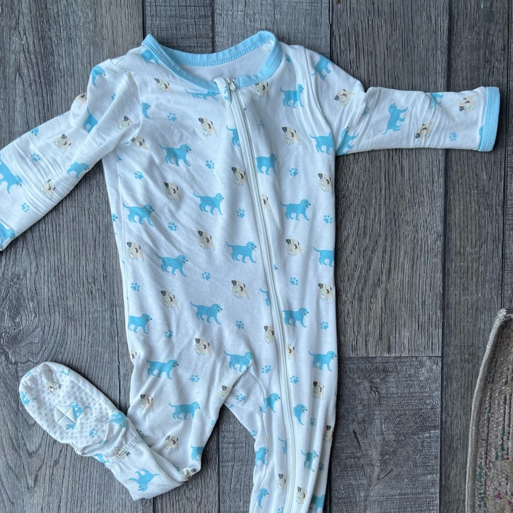 Kyte baby 6-12 woof footie